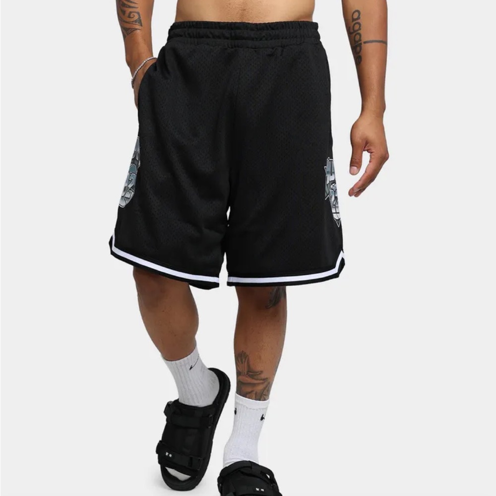 Huf Basketball shorts